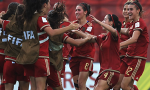 temp. 2016-2017. Celebración España contra Japón selección femenina